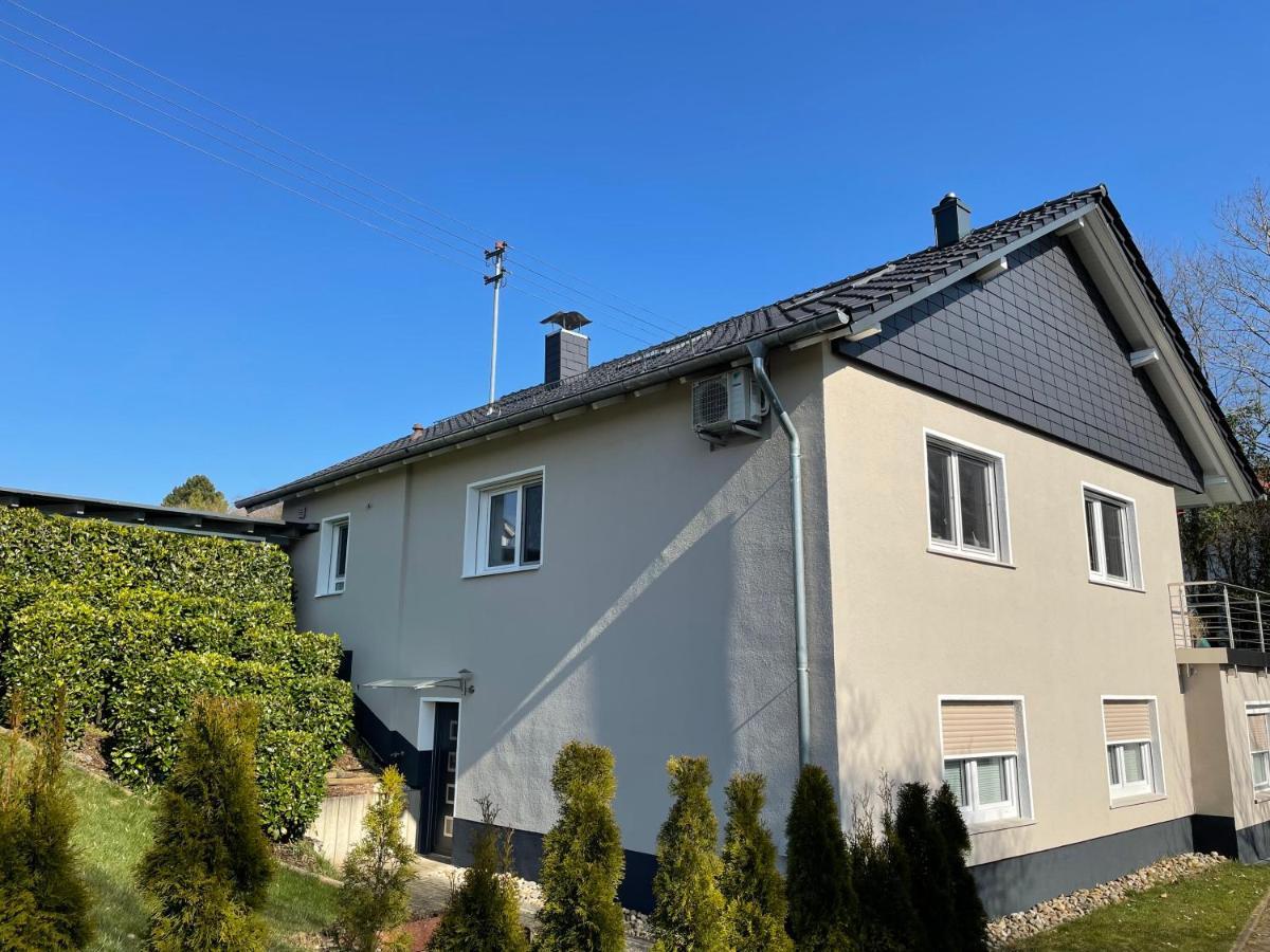 Kleine Auszeit Ferienwohnung Nahe Bosenbergklinik Mit Parkplatz, Haustiere Willkommen Sankt Wendel Esterno foto