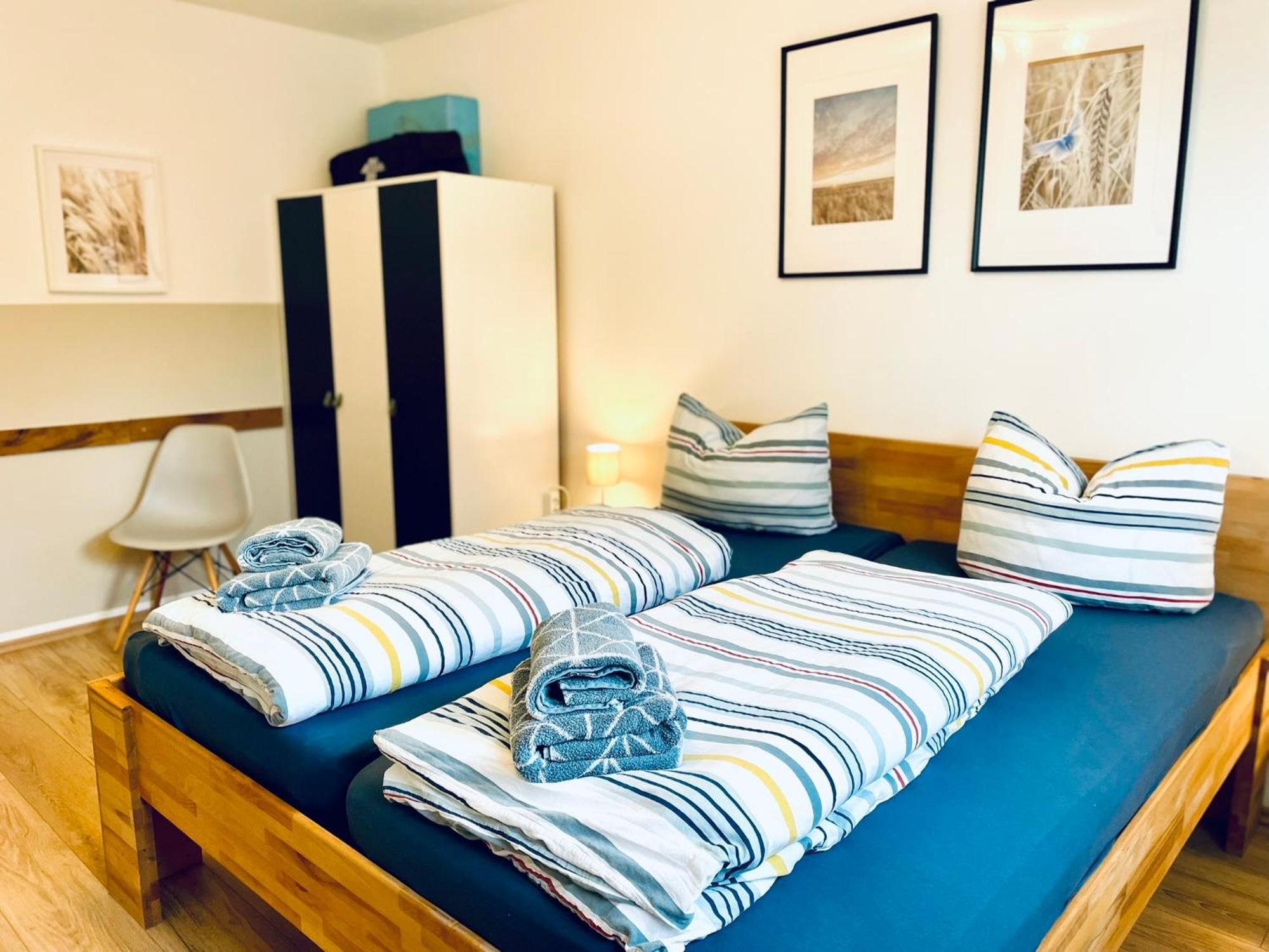 Kleine Auszeit Ferienwohnung Nahe Bosenbergklinik Mit Parkplatz, Haustiere Willkommen Sankt Wendel Esterno foto