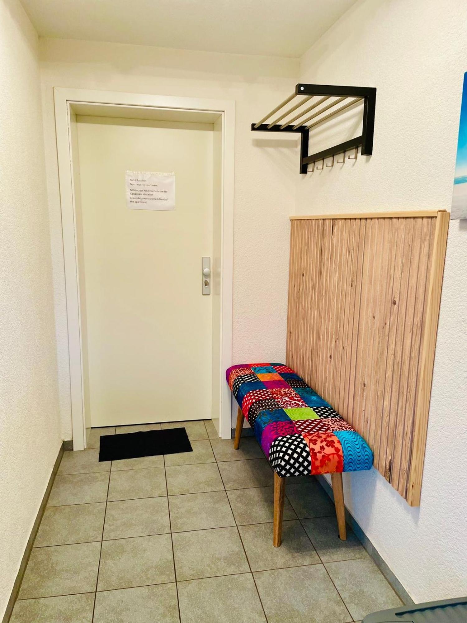 Kleine Auszeit Ferienwohnung Nahe Bosenbergklinik Mit Parkplatz, Haustiere Willkommen Sankt Wendel Esterno foto